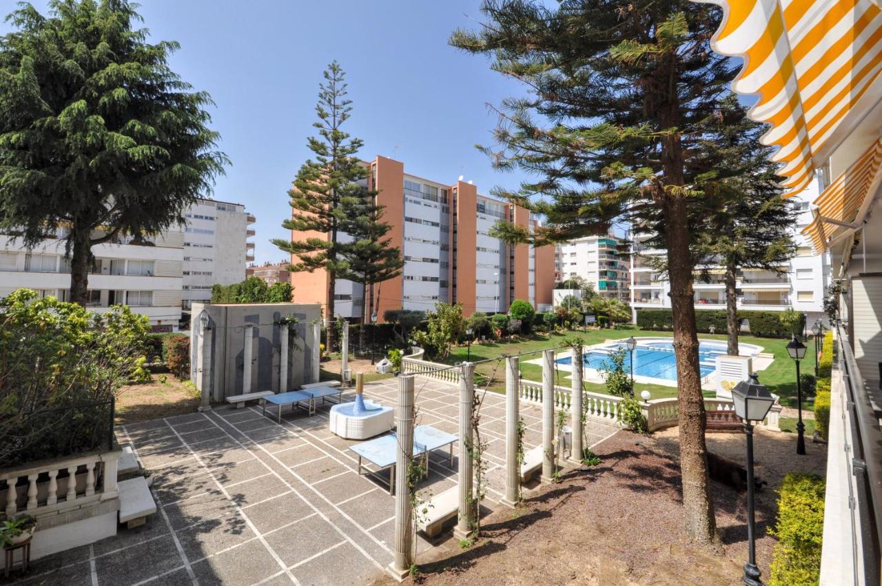 Apartment Alva Lloretholiday Lloret de Mar Zewnętrze zdjęcie